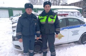 Новгородские автоинспекторы своевременно доставили в медицинское учреждение мужчину с гипертоническим кризом